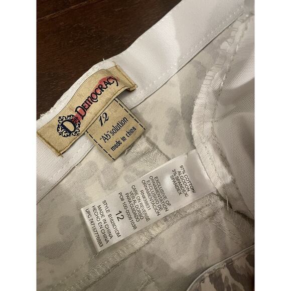 Democracy AbSolution Pants 12 White Gray Cheetah Animal Print High Rise Skinny - Picture 4 of 7